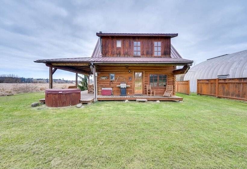 Private Hot Tub: Blue Sky Cabin In Sequim