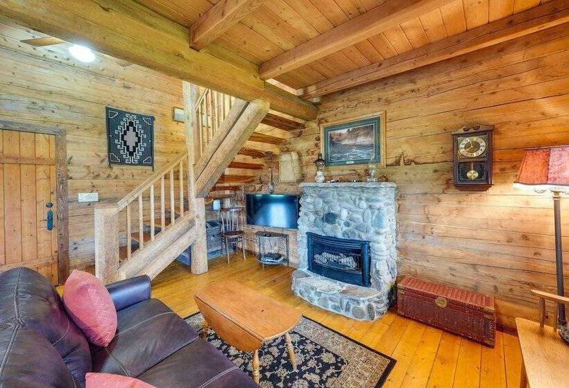 Private Hot Tub: Blue Sky Cabin In Sequim