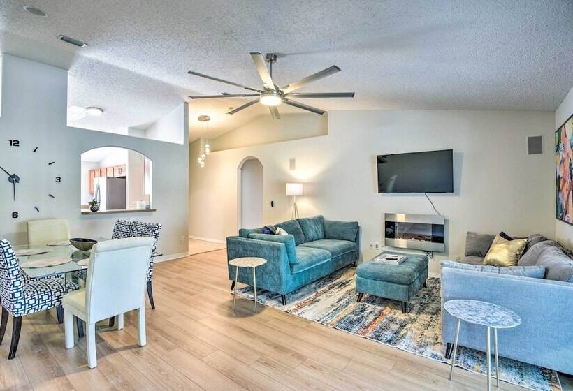 Bright Palm Coast Gem W/ Lanai & Private Pool