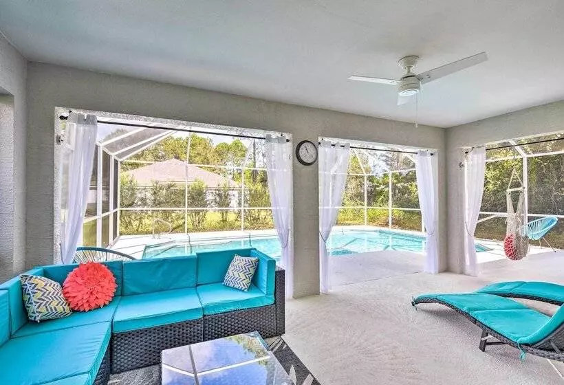 Bright Palm Coast Gem W/ Lanai & Private Pool