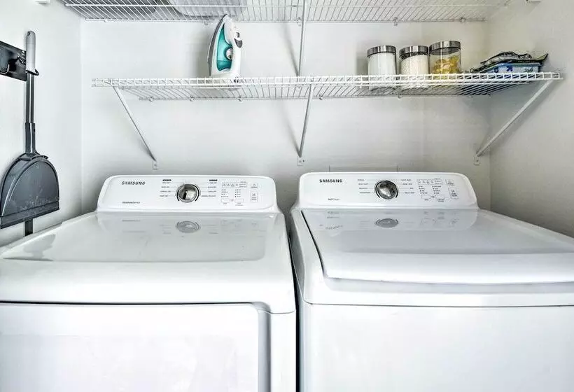 Bright Palm Coast Gem W/ Lanai & Private Pool