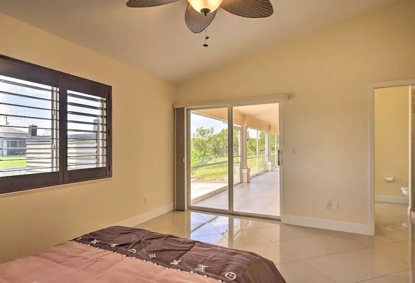 Screened Patio: Canal Front Cape Coral Home