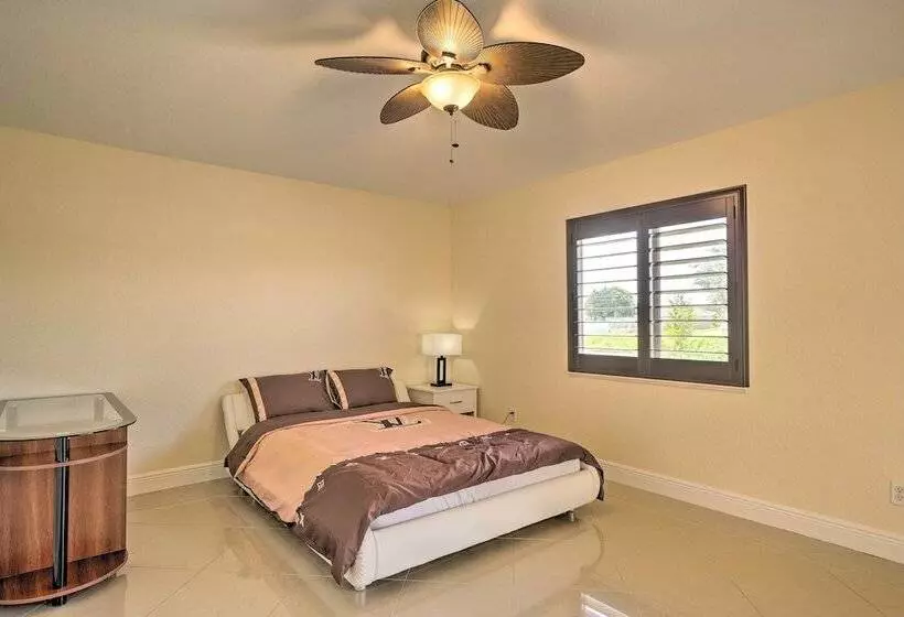Screened Patio: Canal Front Cape Coral Home