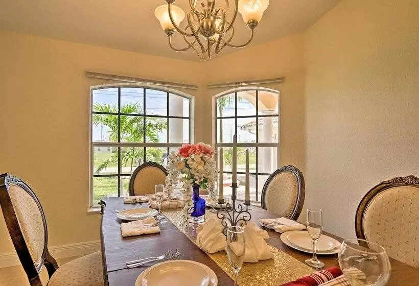 Screened Patio: Canal Front Cape Coral Home