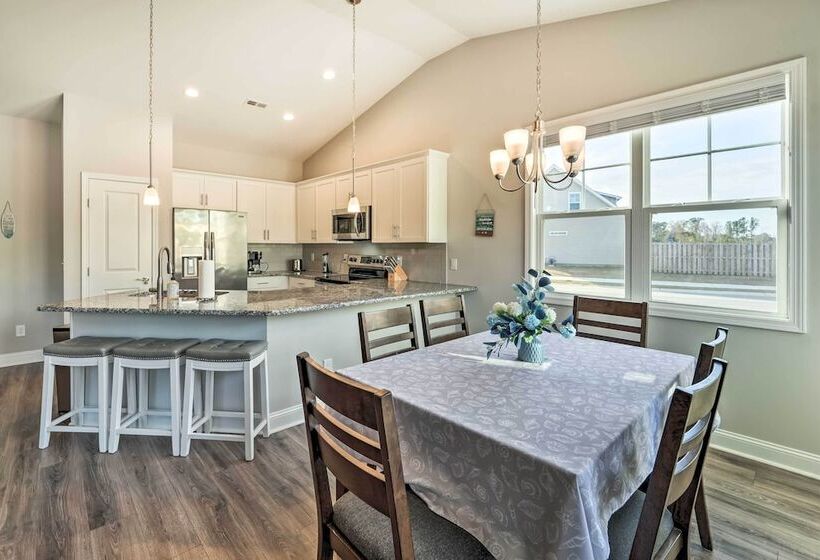 Castle Hayne Retreat: 6 Mi To Dtwn Wilmington