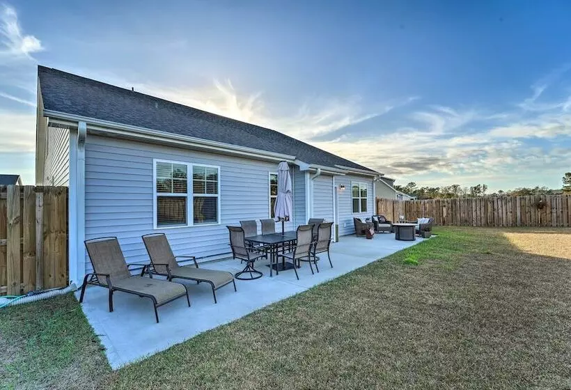 Castle Hayne Retreat: 6 Mi To Dtwn Wilmington