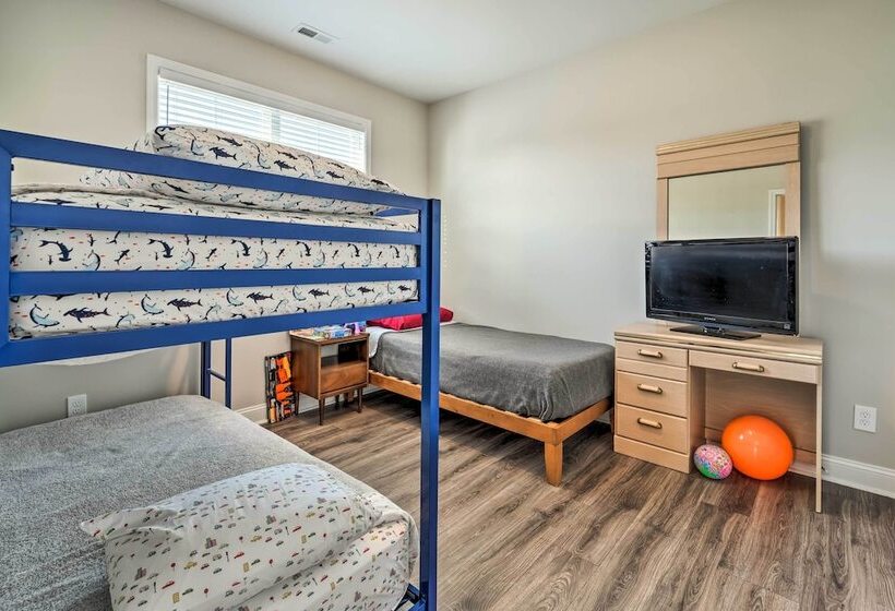 Castle Hayne Retreat: 6 Mi To Dtwn Wilmington