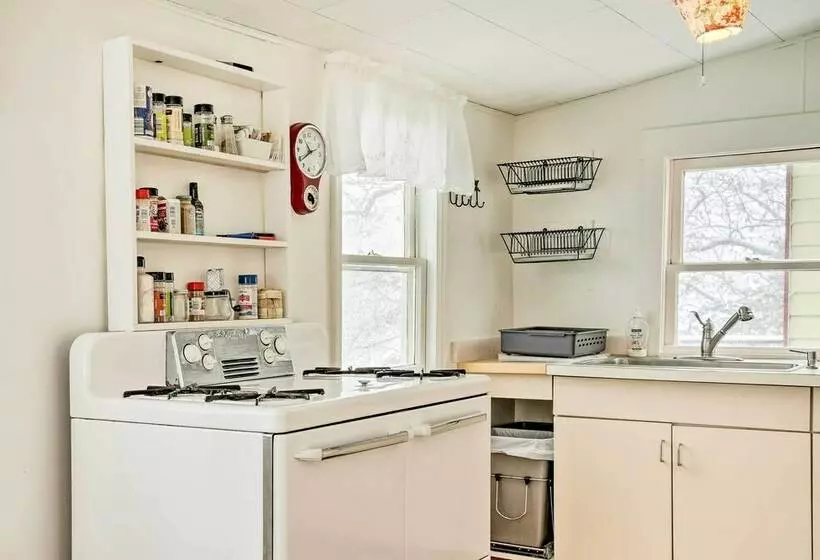 Charming Waterfront Cottage W/ Private Dock!
