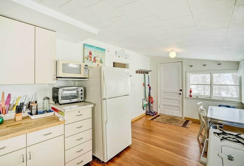 Charming Waterfront Cottage W/ Private Dock!