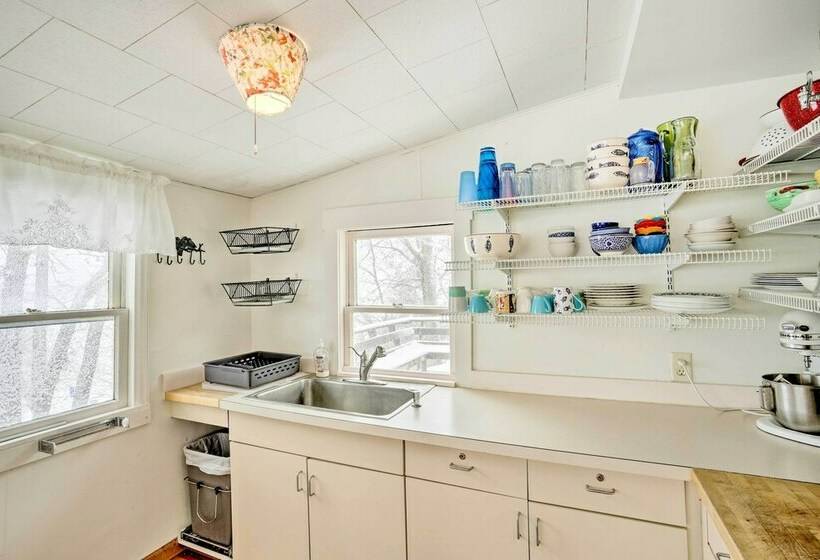 Charming Waterfront Cottage W/ Private Dock!