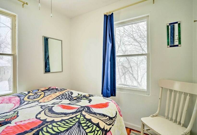 Charming Waterfront Cottage W/ Private Dock!