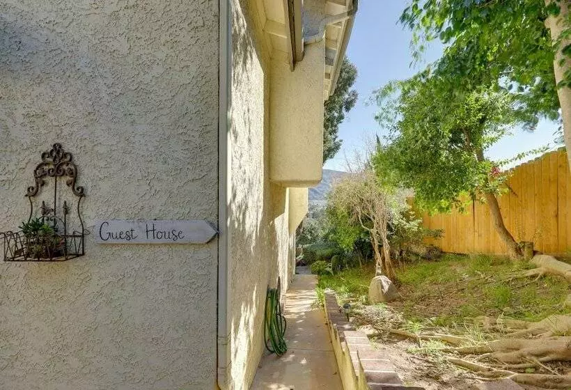 Chic Peaceful Retreat 16 Mi To Beaches & Wineries!