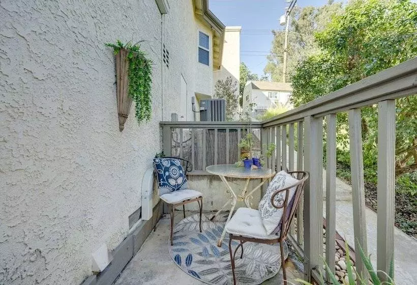 Chic Peaceful Retreat 16 Mi To Beaches & Wineries!