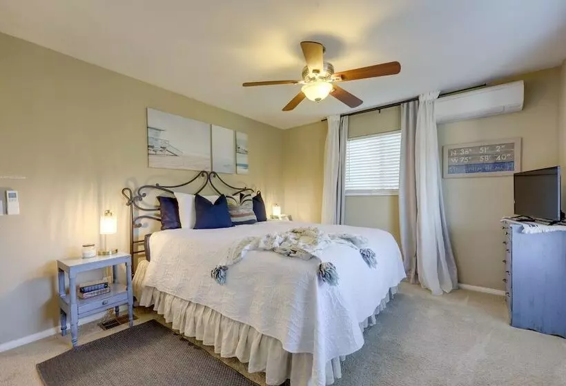 Chic Peaceful Retreat 16 Mi To Beaches & Wineries!