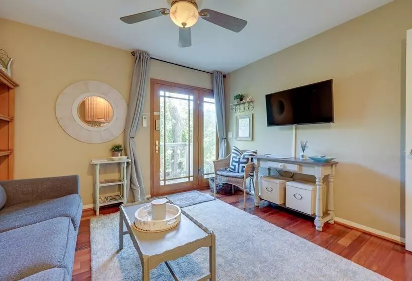 Chic Peaceful Retreat 16 Mi To Beaches & Wineries!