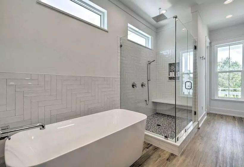 Coastal Waveland House 1/2 Block To Pub Beach