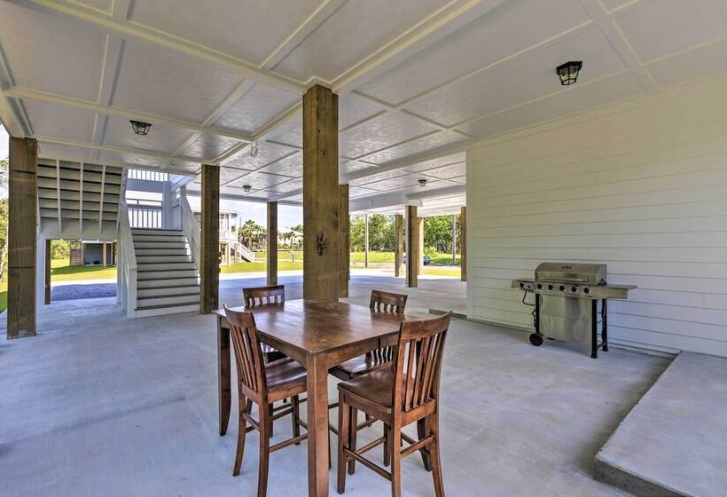 Coastal Waveland House 1/2 Block To Pub Beach