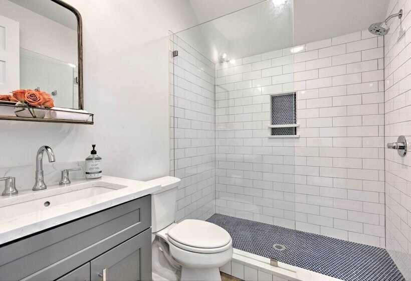 Coastal Waveland House 1/2 Block To Pub Beach