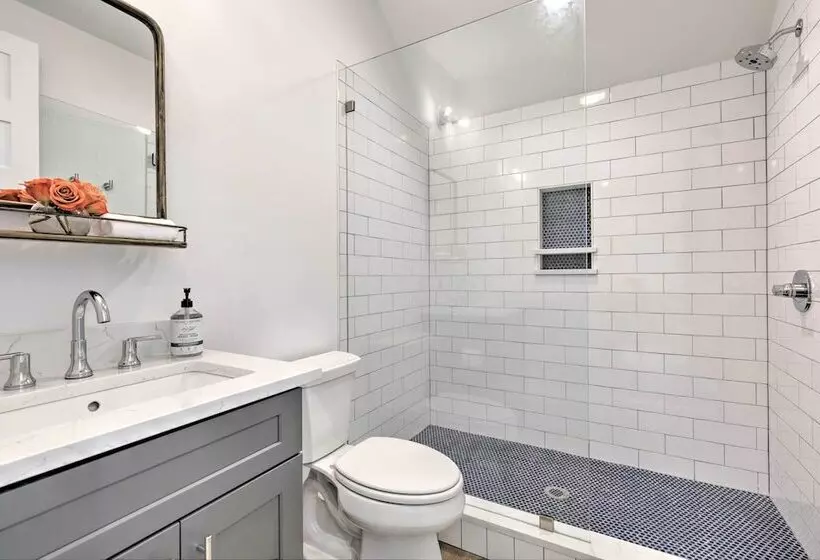 Coastal Waveland House 1/2 Block To Pub Beach