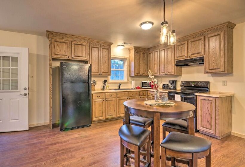 Cozy Cabin On Tuckasegee River   Near Bryson City