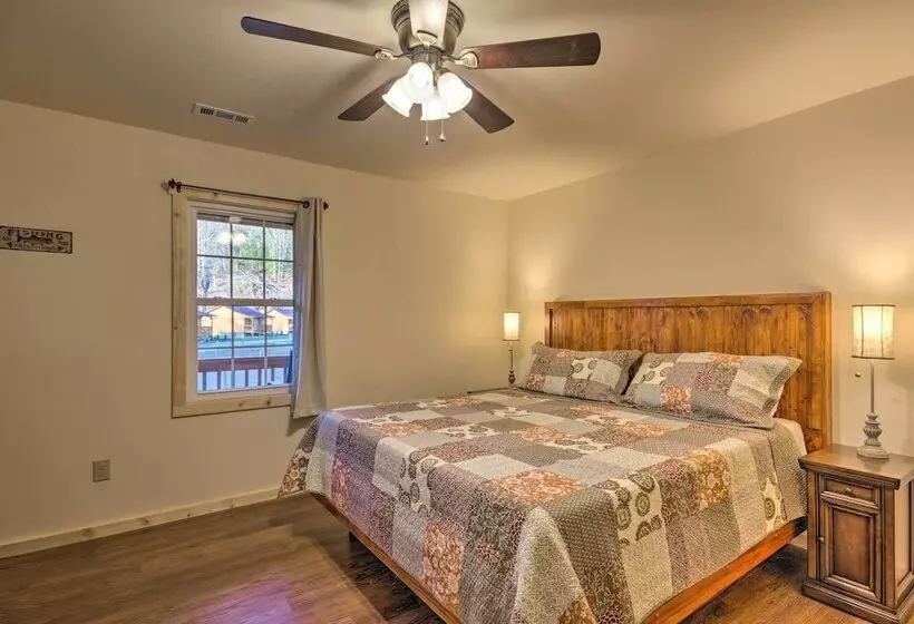 Cozy Cabin On Tuckasegee River   Near Bryson City