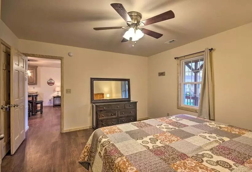 Cozy Cabin On Tuckasegee River   Near Bryson City