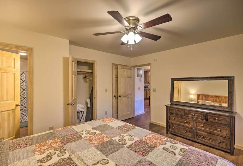 Cozy Cabin On Tuckasegee River   Near Bryson City