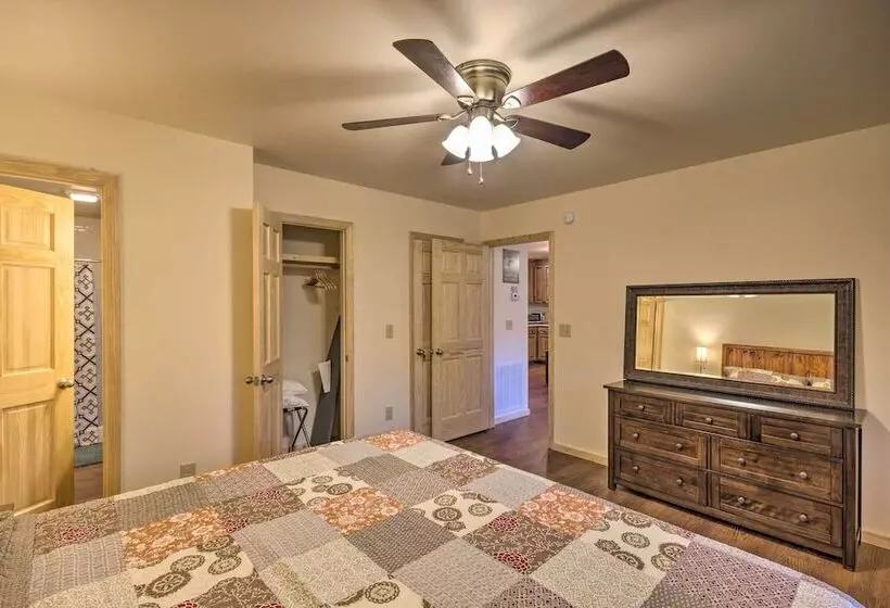 Cozy Cabin On Tuckasegee River   Near Bryson City