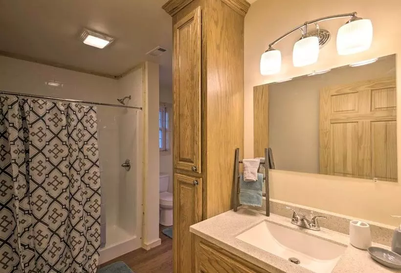 Cozy Cabin On Tuckasegee River   Near Bryson City