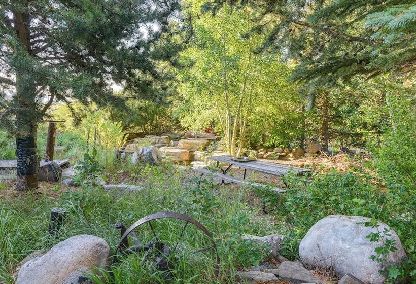 Cozy Island Park Cabin, 20 Mi To Yellowstone!