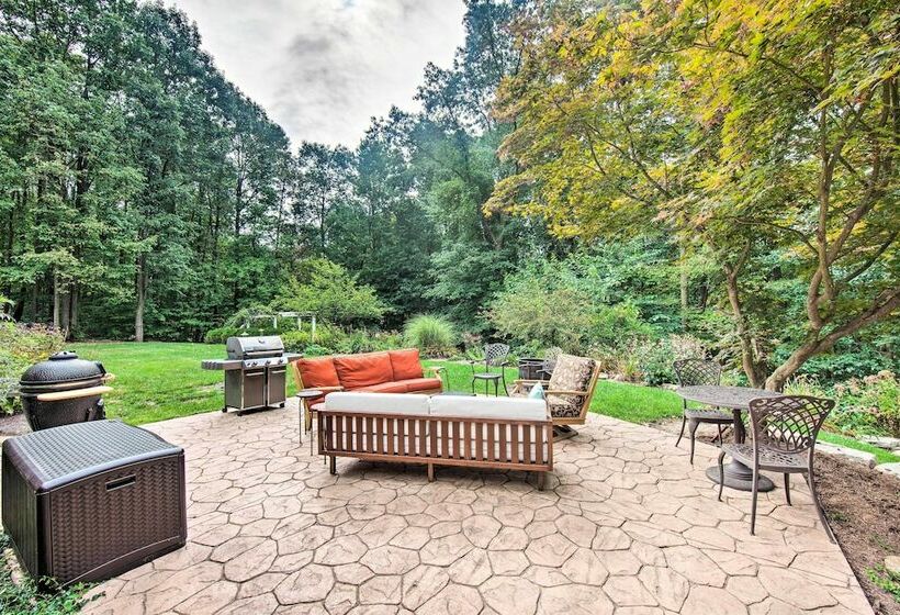 Extravagant Atglen Manor W/ Private 60 Acre Land!