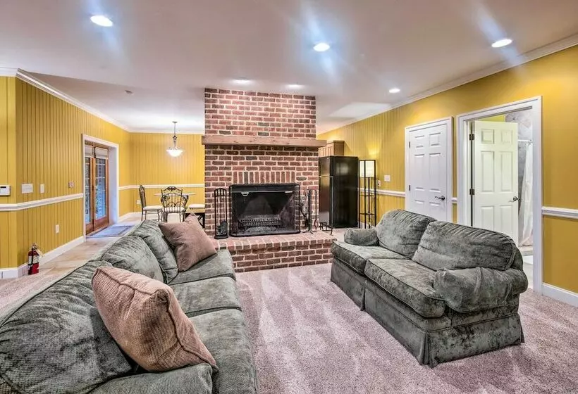 Extravagant Atglen Manor W/ Private 60 Acre Land!