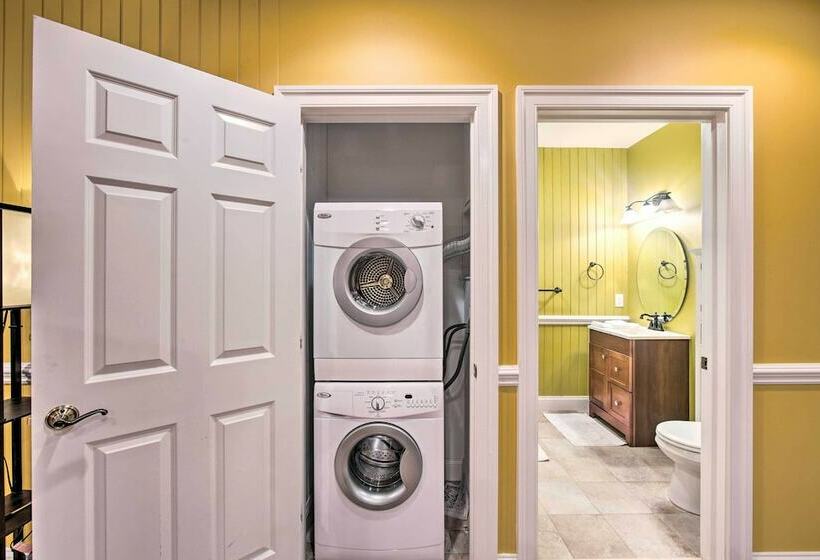 Extravagant Atglen Manor W/ Private 60 Acre Land!