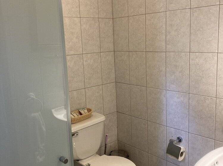 Otel Green Baker Lodge