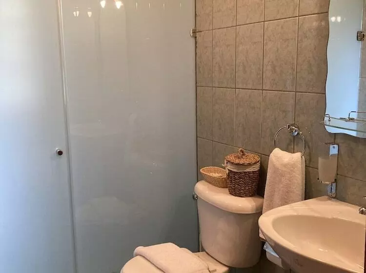 Hotelli Green Baker Lodge