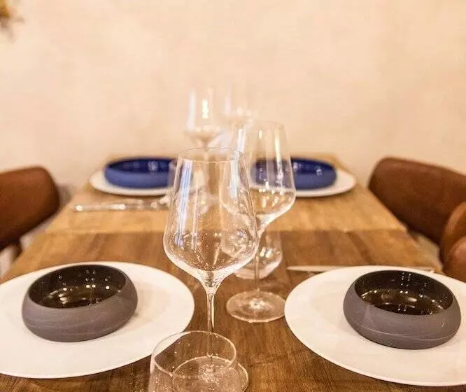 Hotelli Hôtel De La Roche