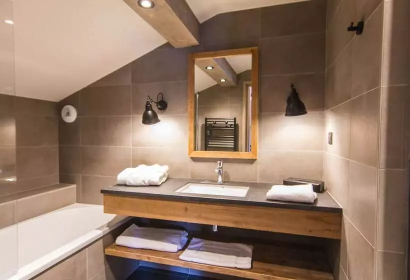 Hotelli Hôtel De La Roche