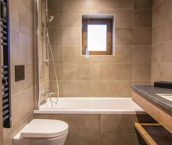 Hotelli Hôtel De La Roche