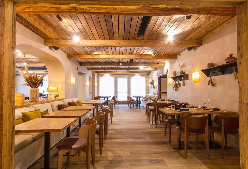 Hotelli Hôtel De La Roche