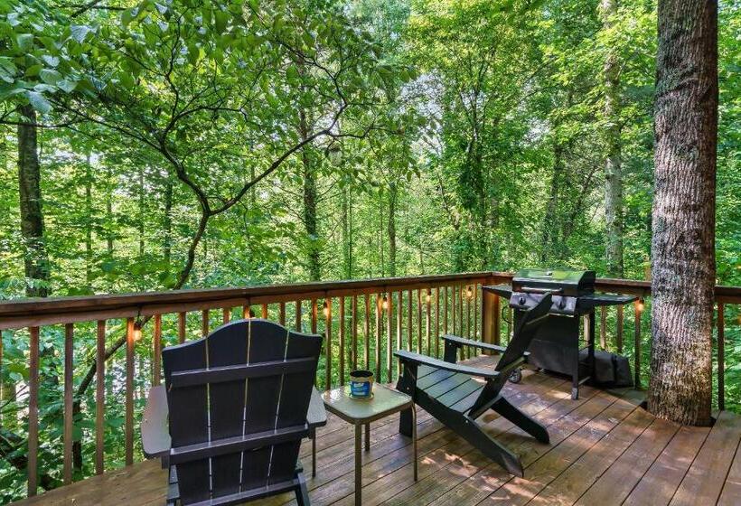 酒店 Rivers Edge Treehouses