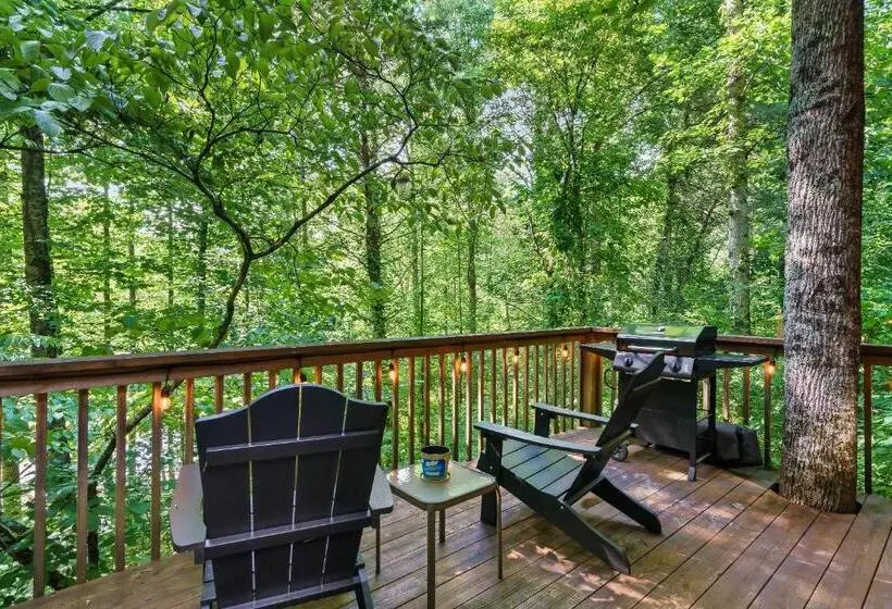 ホテル Rivers Edge Treehouses