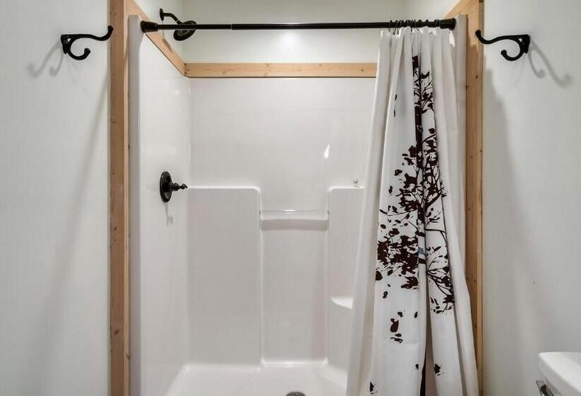 酒店 Rivers Edge Treehouses