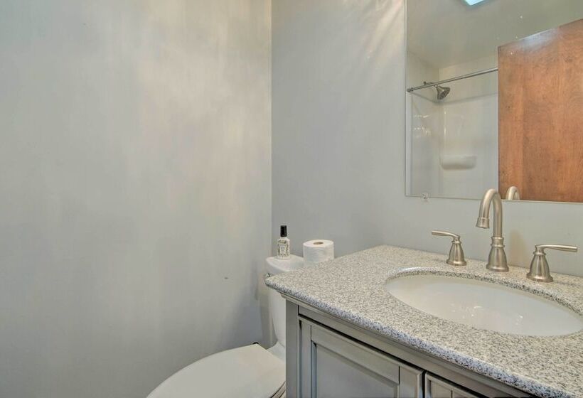 Inviting Twin Lakes Home W/ Indoor + Outdoor Bars!