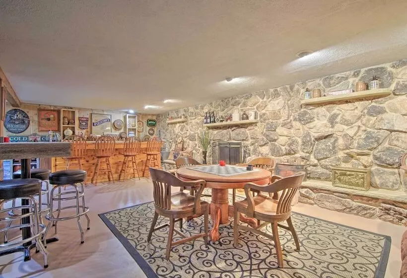 Inviting Twin Lakes Home W/ Indoor + Outdoor Bars!