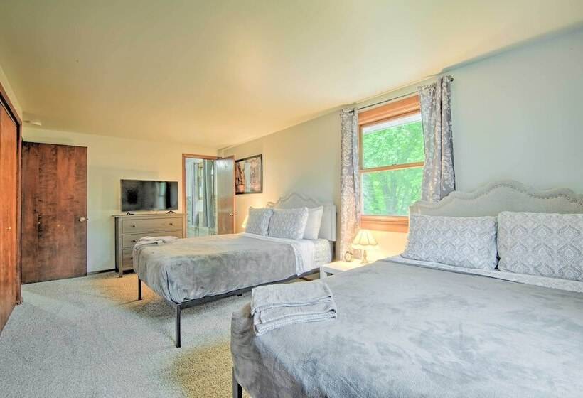 Inviting Twin Lakes Home W/ Indoor + Outdoor Bars!