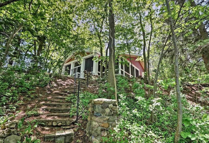 Island Cottage On Evans Lake Bring Your Boat!