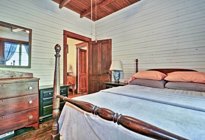 Island Cottage On Evans Lake Bring Your Boat!