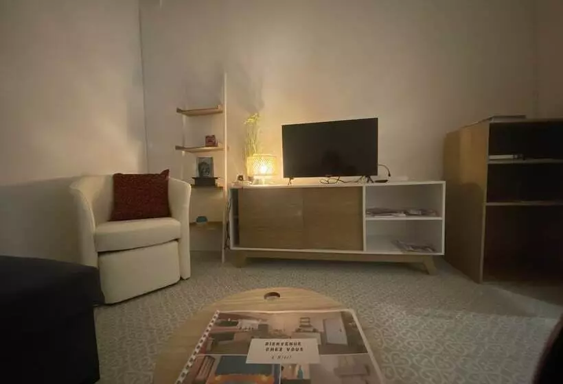 La Maison D Angélique   Colocation Hôtelière à 150m Gare Tgv  Grande Cuisine équipée & Salon   Fibre