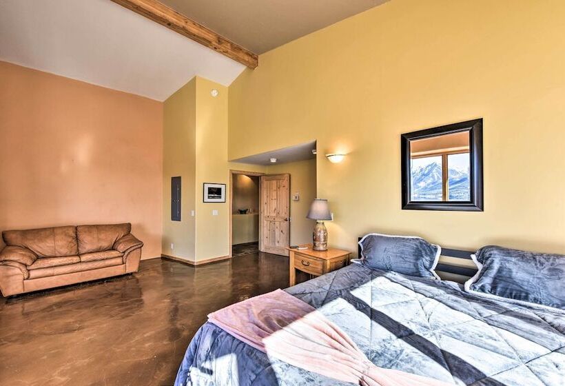 Luxe Twin Lakes House W/ Mountain & Lake Views!