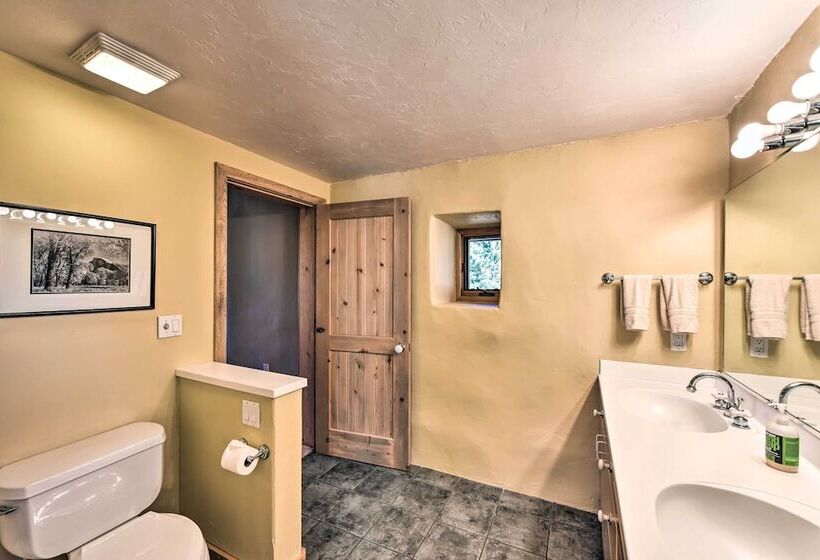 Luxe Twin Lakes House W/ Mountain & Lake Views!